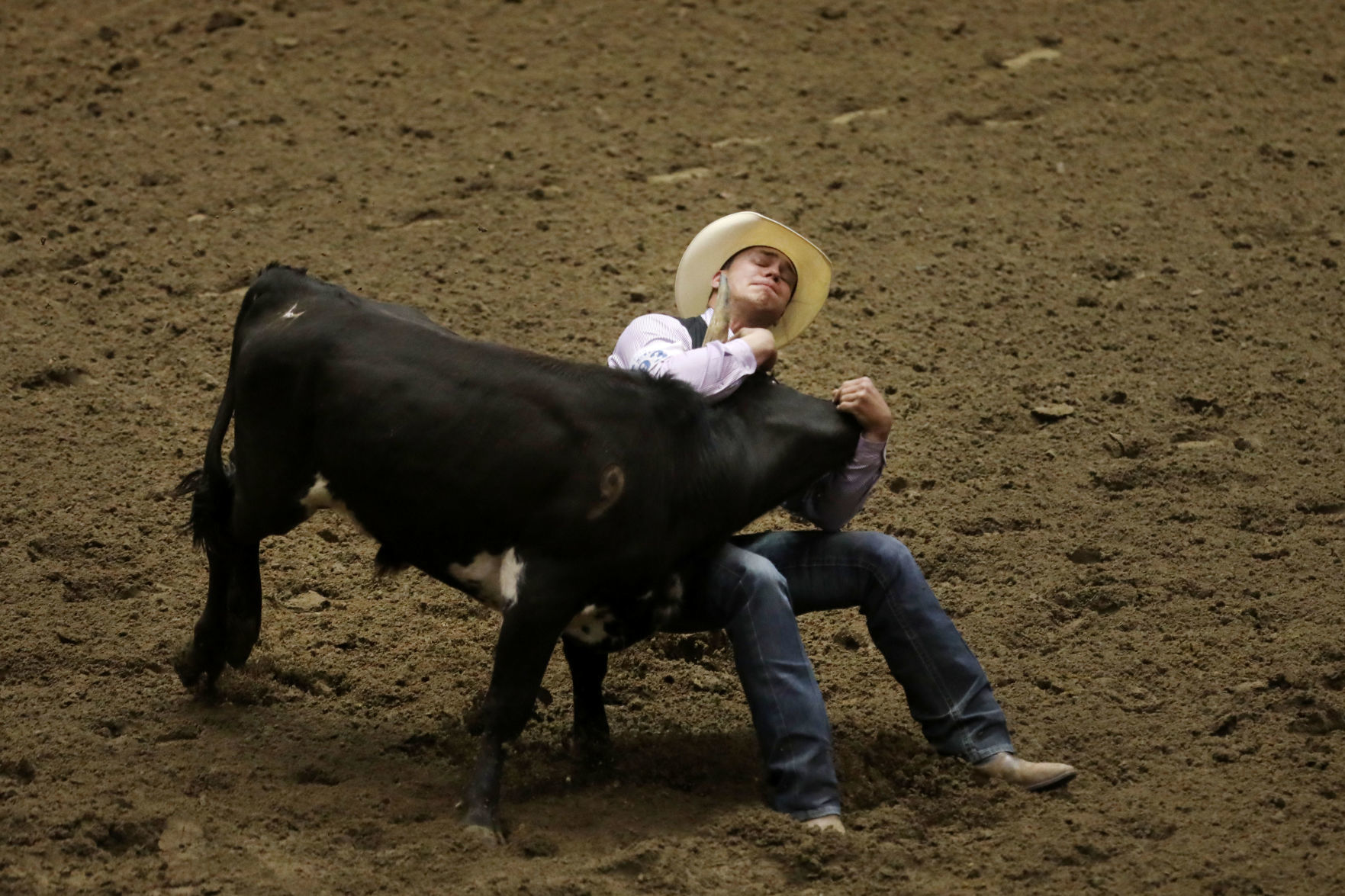 CNFR: Steer Wrestling